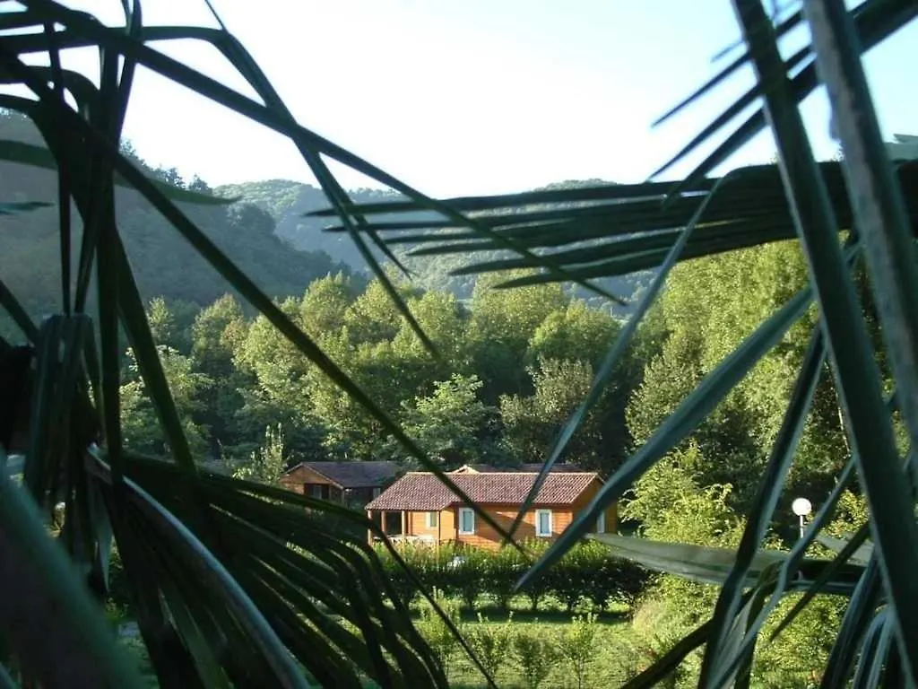 Camping 4 Etoiles - Piscine - Ccbadea La Bastide-de-Serou 0*,  France