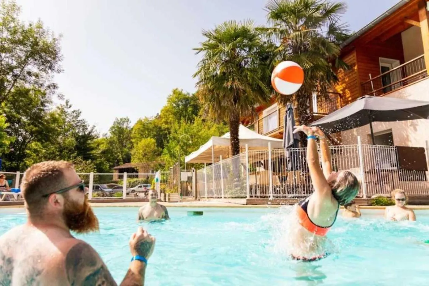 Camping 4 Etoiles - Piscine - Ccbadea La Bastide-de-Serou 0*,  France