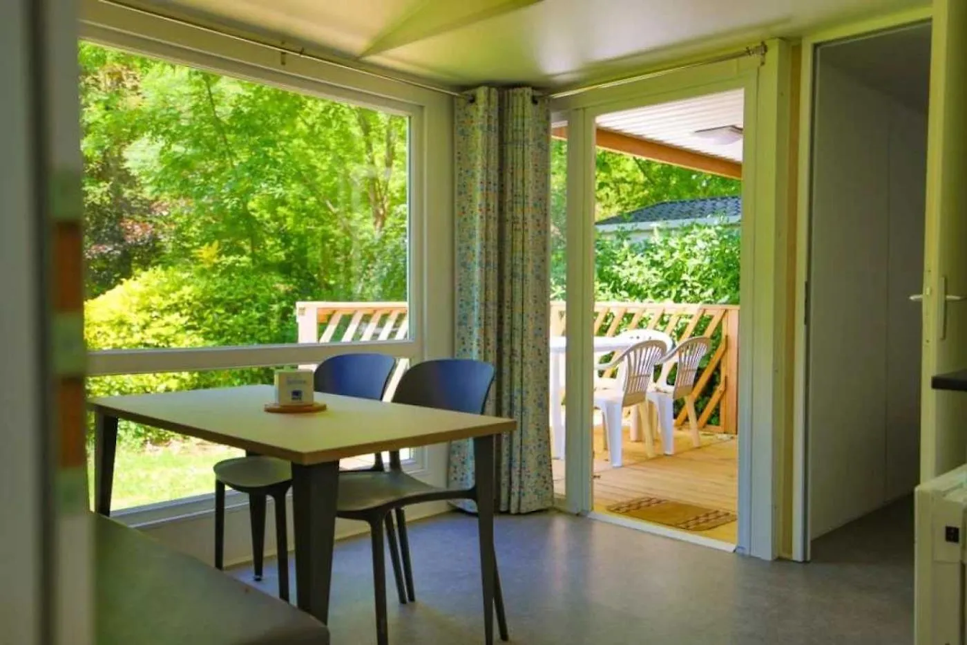 Campsite Camping 4 Etoiles - Piscine - Ccbadea La Bastide-de-Serou France