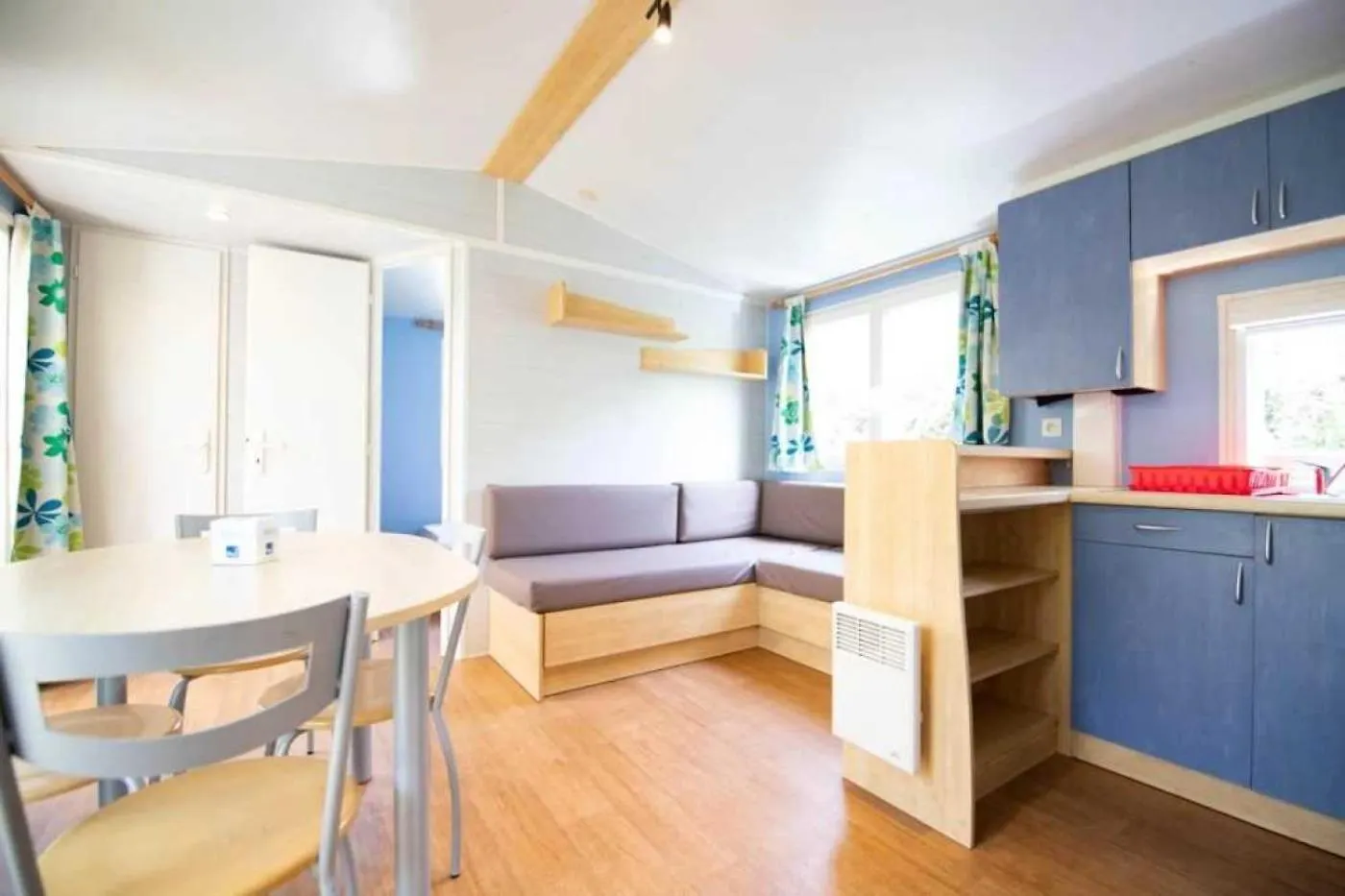 Camping 4 Etoiles - Piscine - Ccbadea 瑟鲁堡